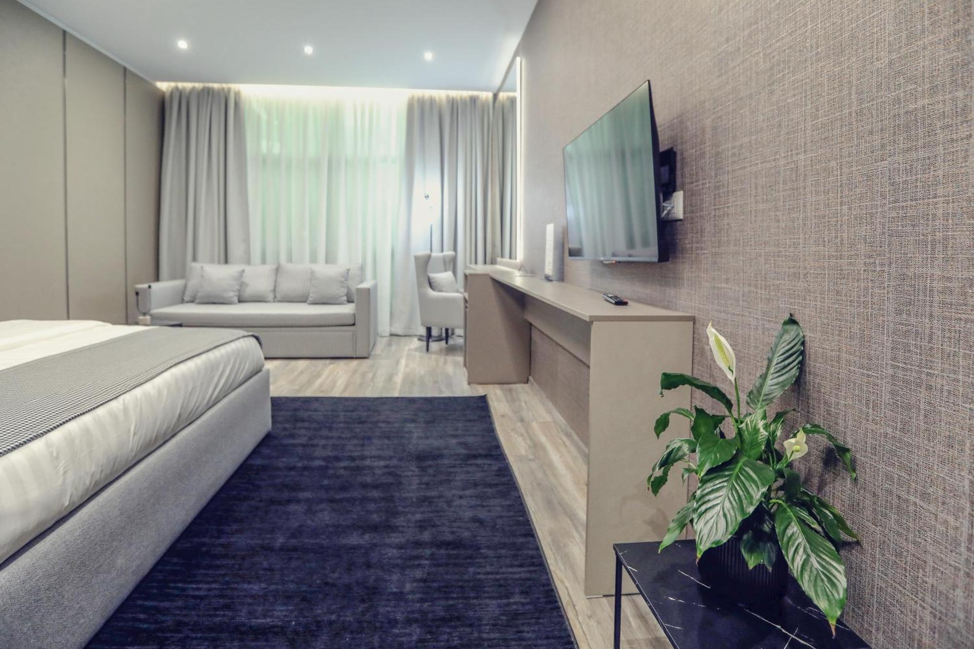 Hotel Dirista Shkoder Luaran gambar
