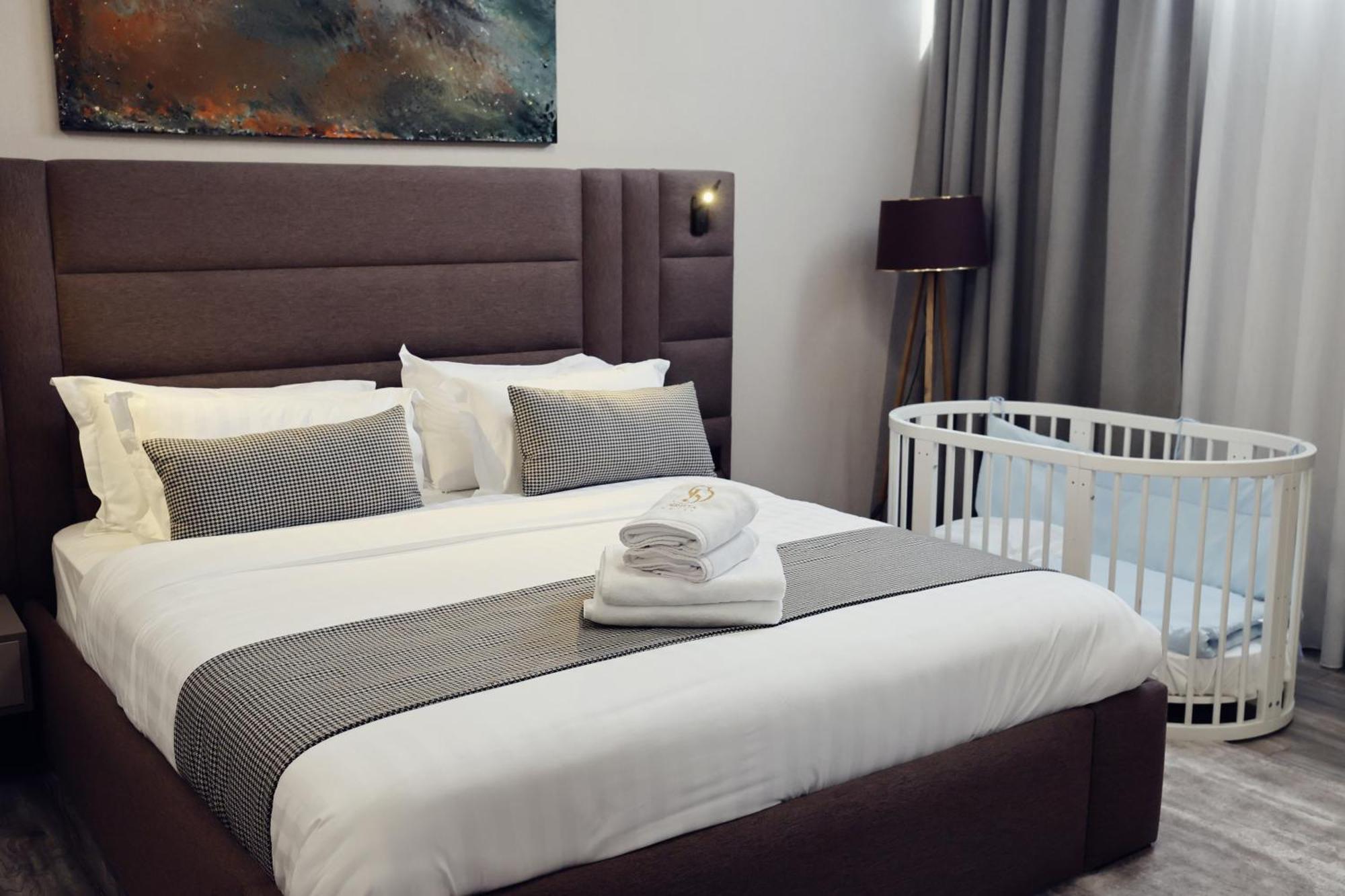 Hotel Dirista Shkoder Luaran gambar